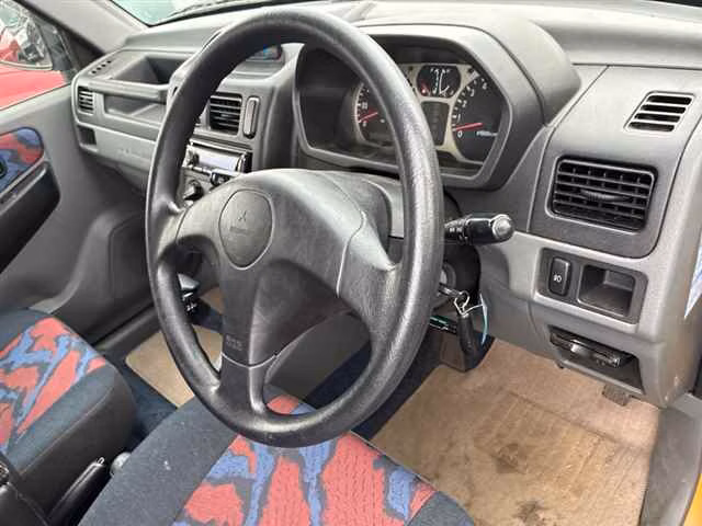 MITSUBISHI PAJERO MINI