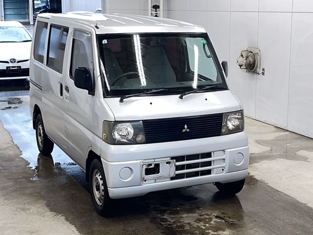 MITSUBISHI MINICAB