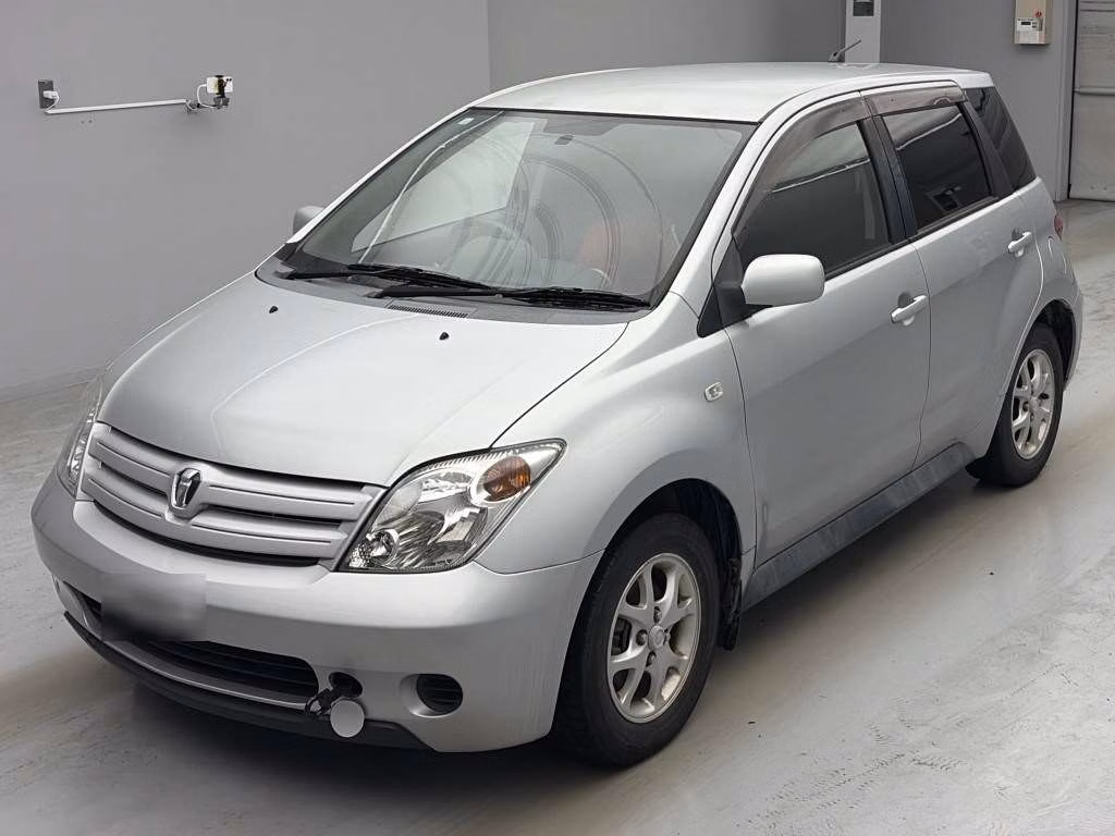 TOYOTA IST