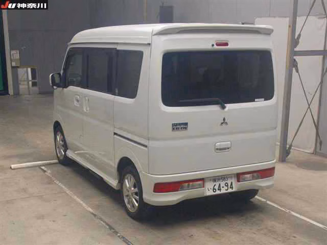 MITSUBISHI TOWN BOX