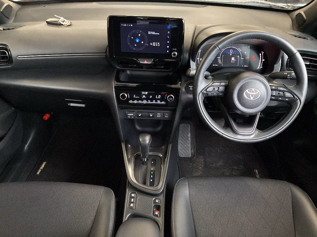 TOYOTA YARIS CROSS