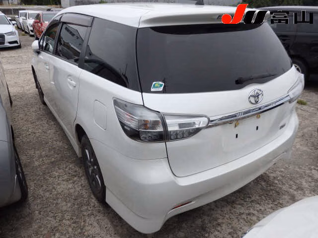TOYOTA WISH