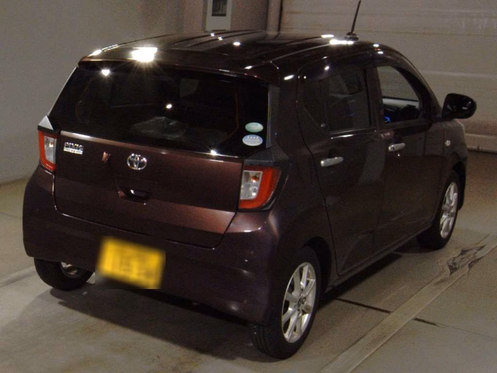 TOYOTA PIXIS EPOCH