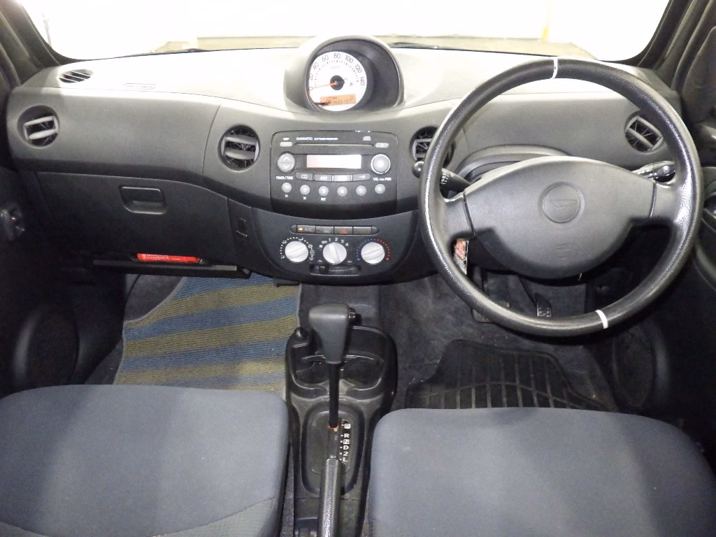 DAIHATSU ESSE
