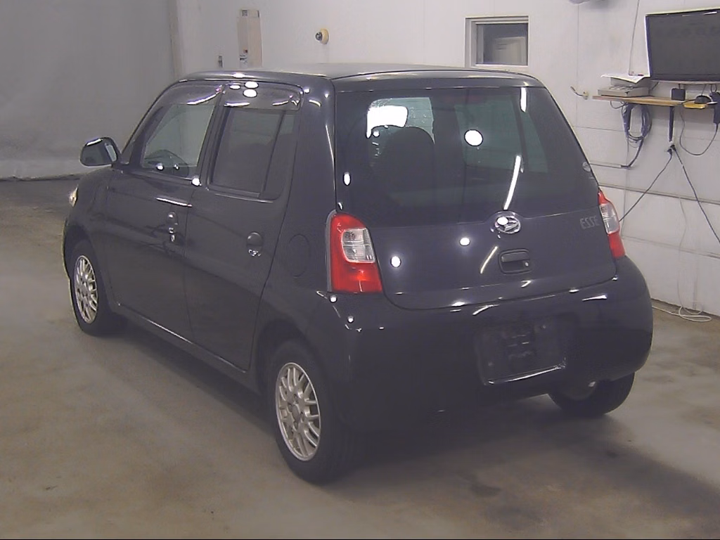 DAIHATSU ESSE