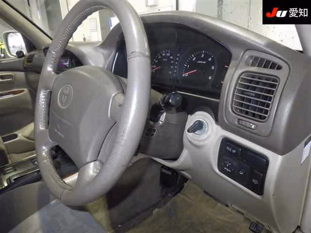 TOYOTA LAND CRUISER