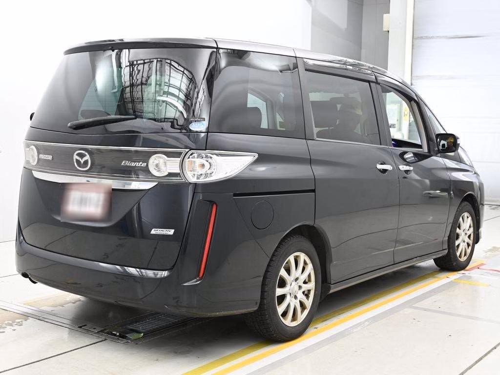 MAZDA BIANTE