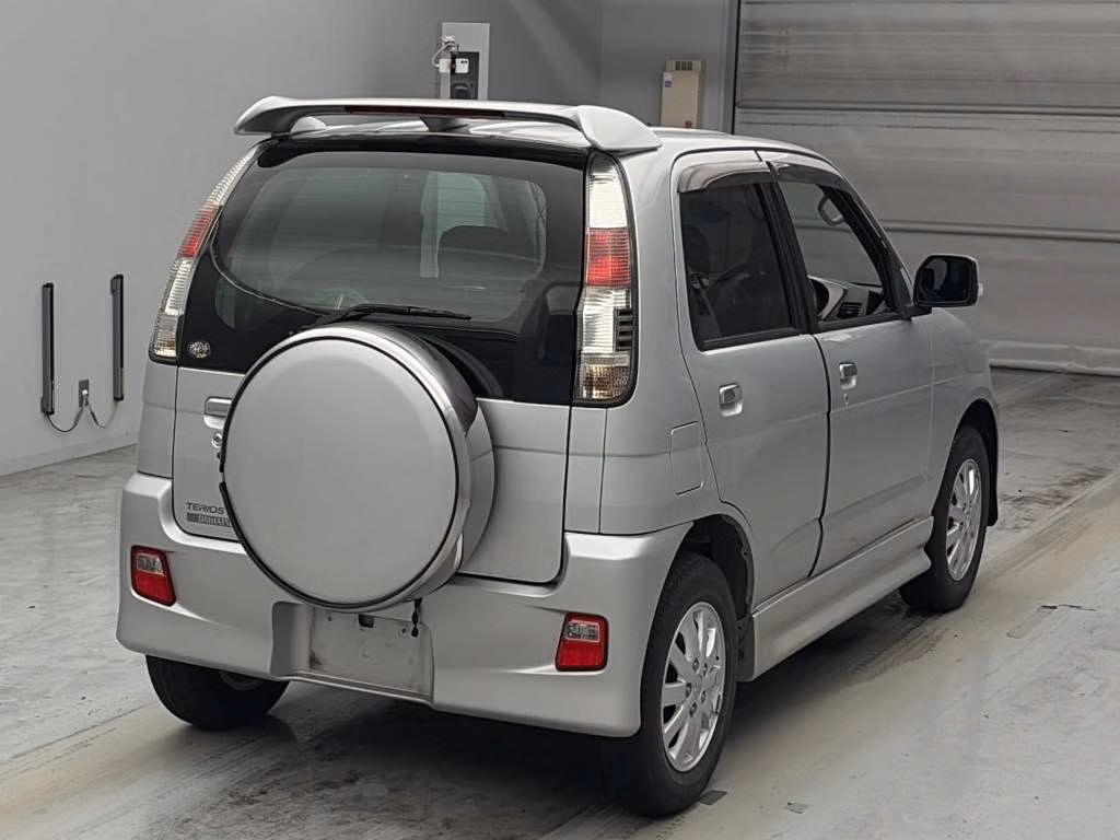 DAIHATSU TERIOS KID