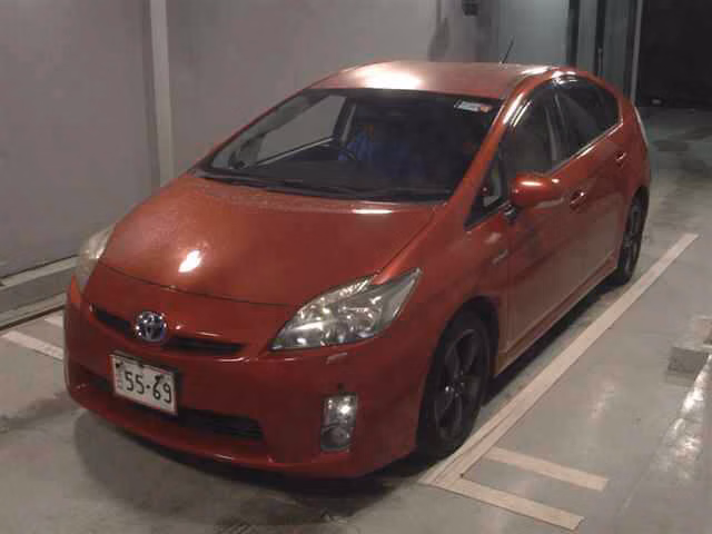 TOYOTA PRIUS