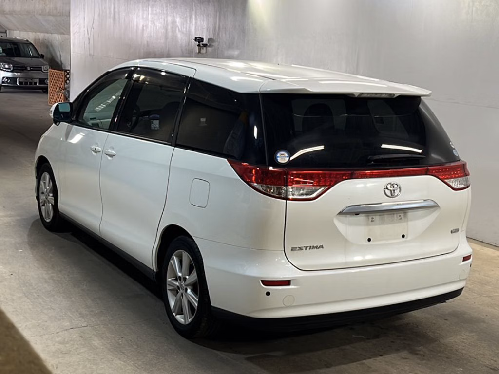 TOYOTA ESTIMA