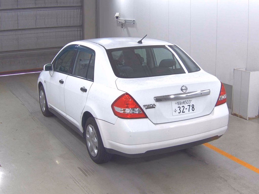 NISSAN TIIDA LATIO