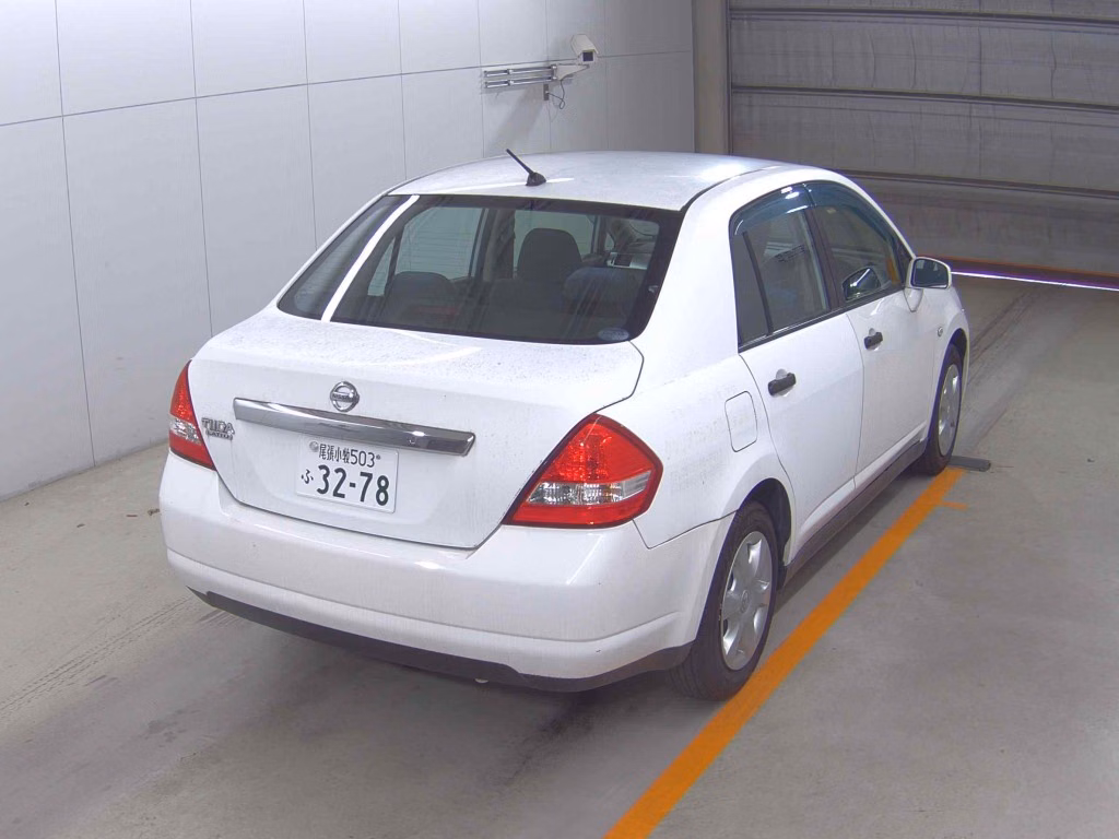 NISSAN TIIDA LATIO