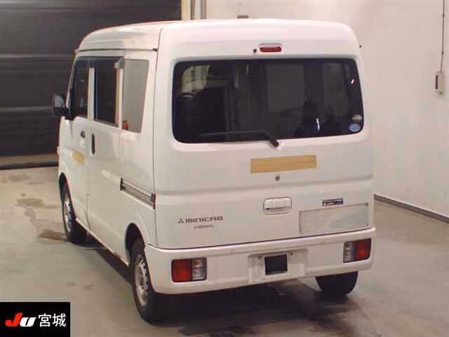 MITSUBISHI MINICAB