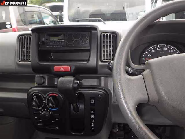 MITSUBISHI MINICAB