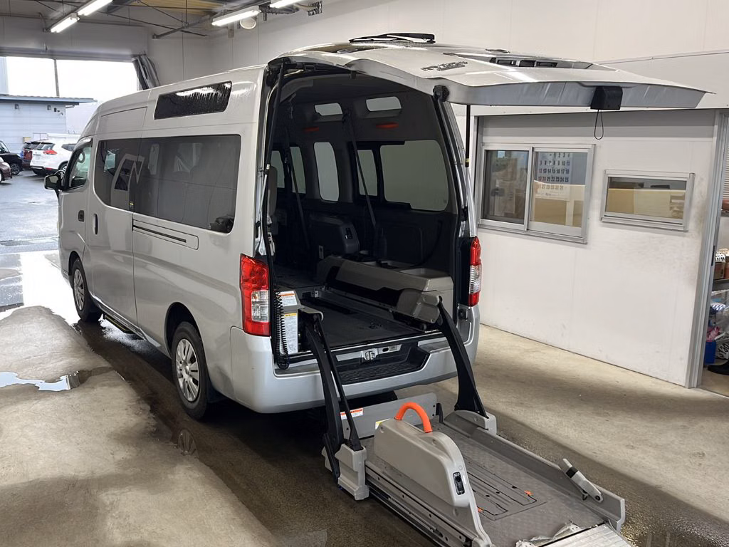 NISSAN NV350 CARAVAN