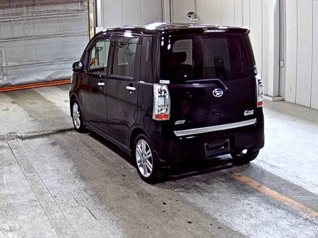 DAIHATSU TANTO EXE