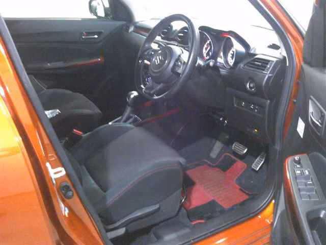 SUZUKI SWIFT