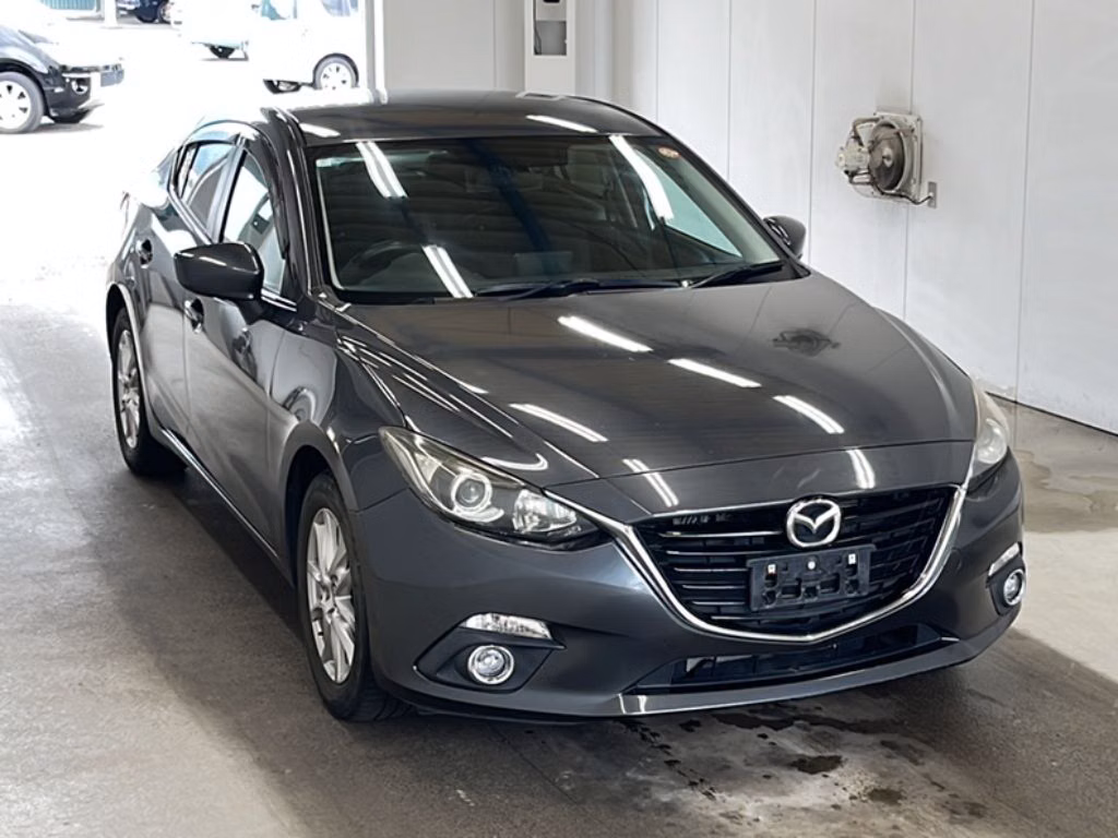 MAZDA AXELA