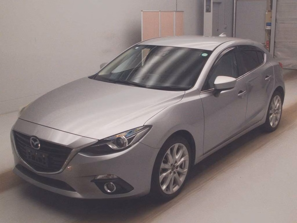 MAZDA AXELA