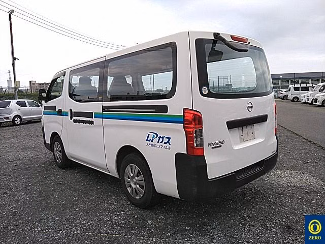 NISSAN NV350 CARAVAN