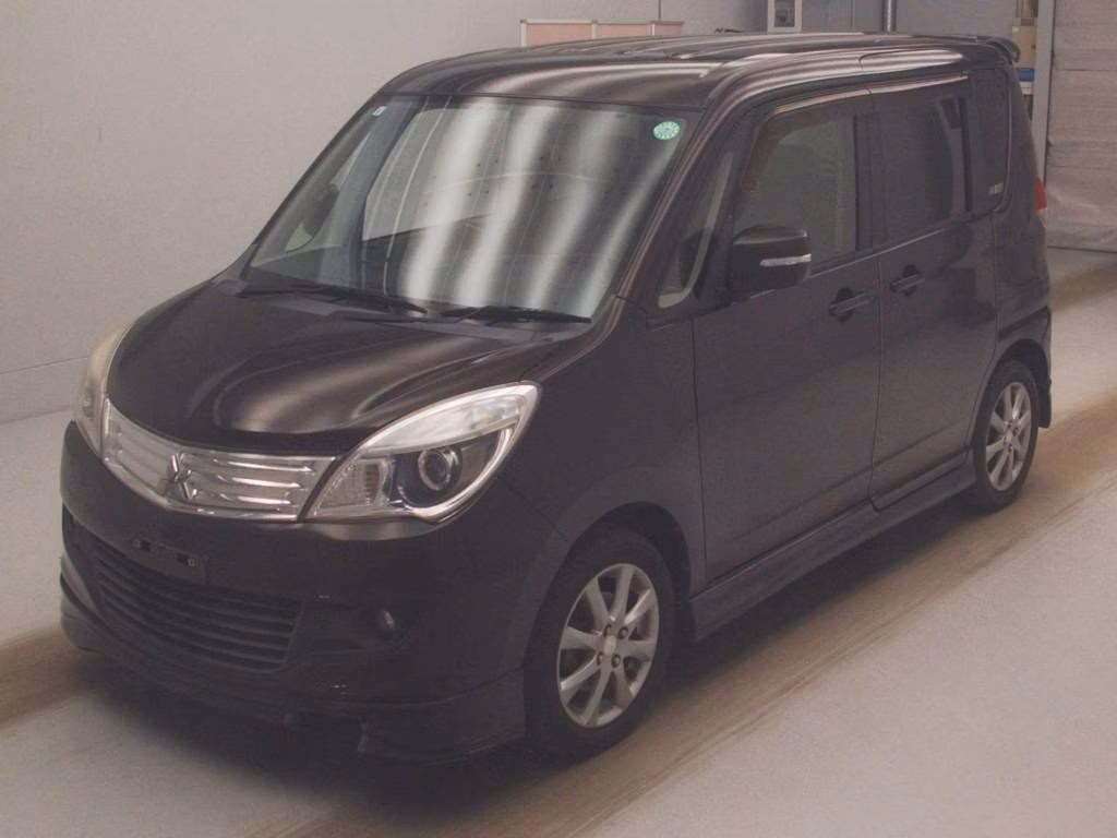 MITSUBISHI DELICA D:2
