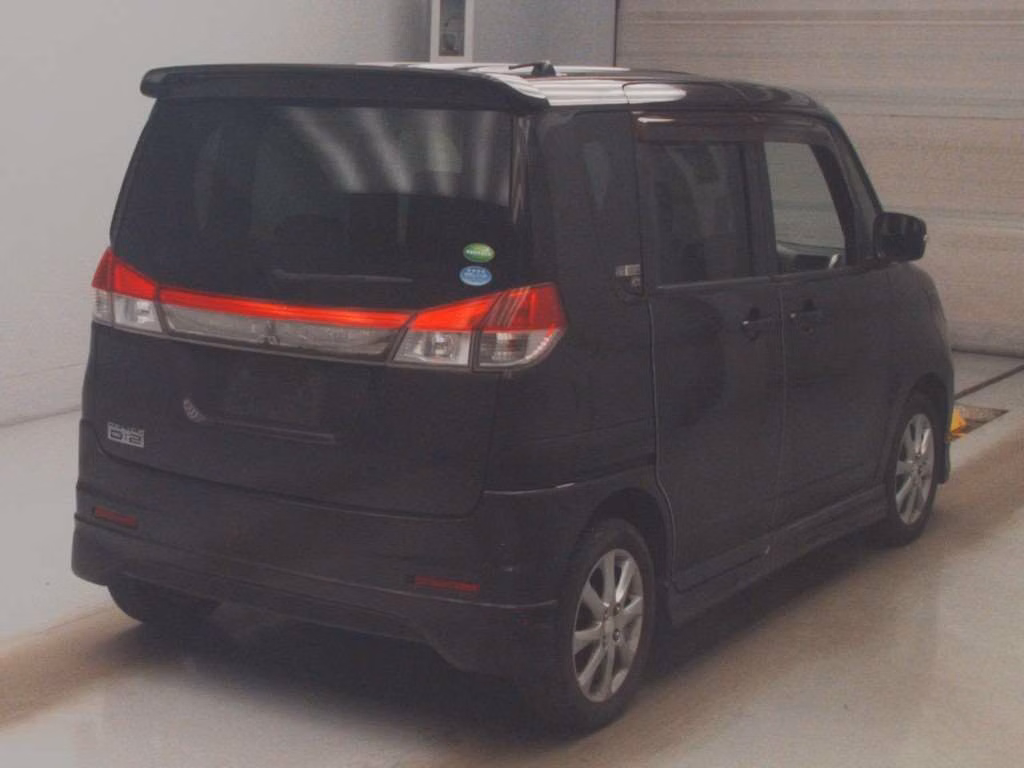 MITSUBISHI DELICA D:2