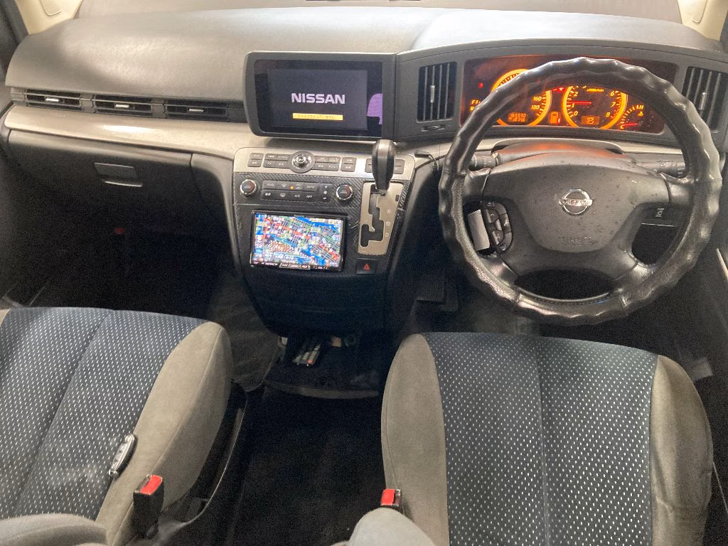 NISSAN ELGRAND