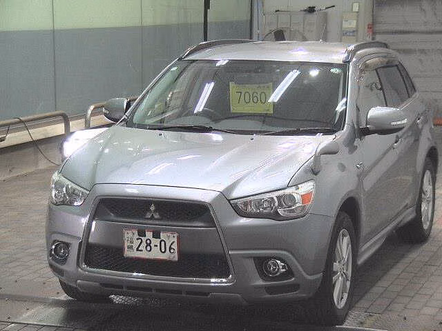 MITSUBISHI RVR