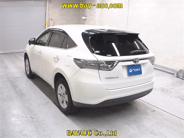TOYOTA HARRIER