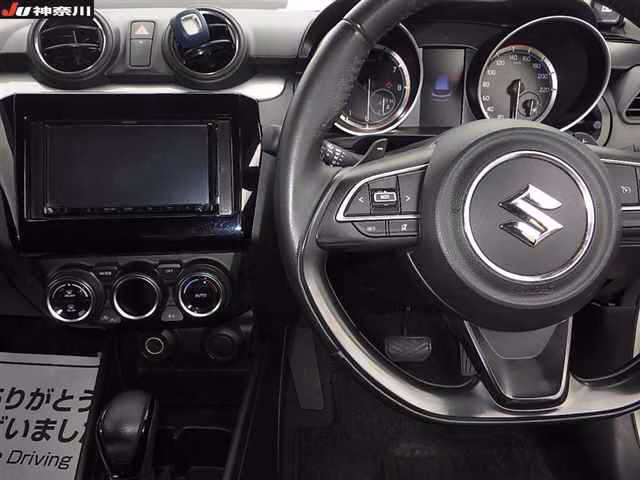 SUZUKI SWIFT