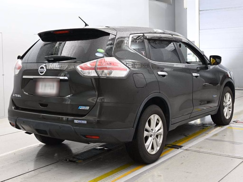 NISSAN X-TRAIL