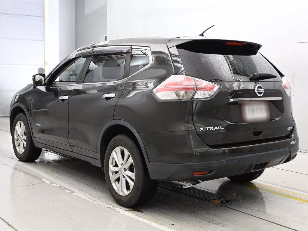 NISSAN X-TRAIL