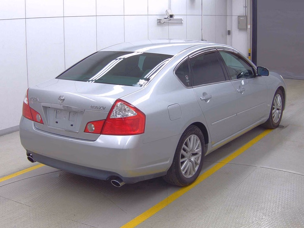 NISSAN FUGA