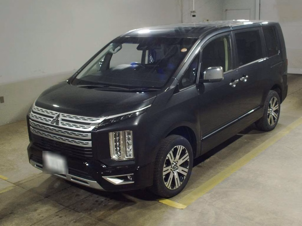 MITSUBISHI DELICA D:5