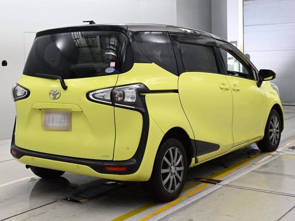 TOYOTA SIENTA