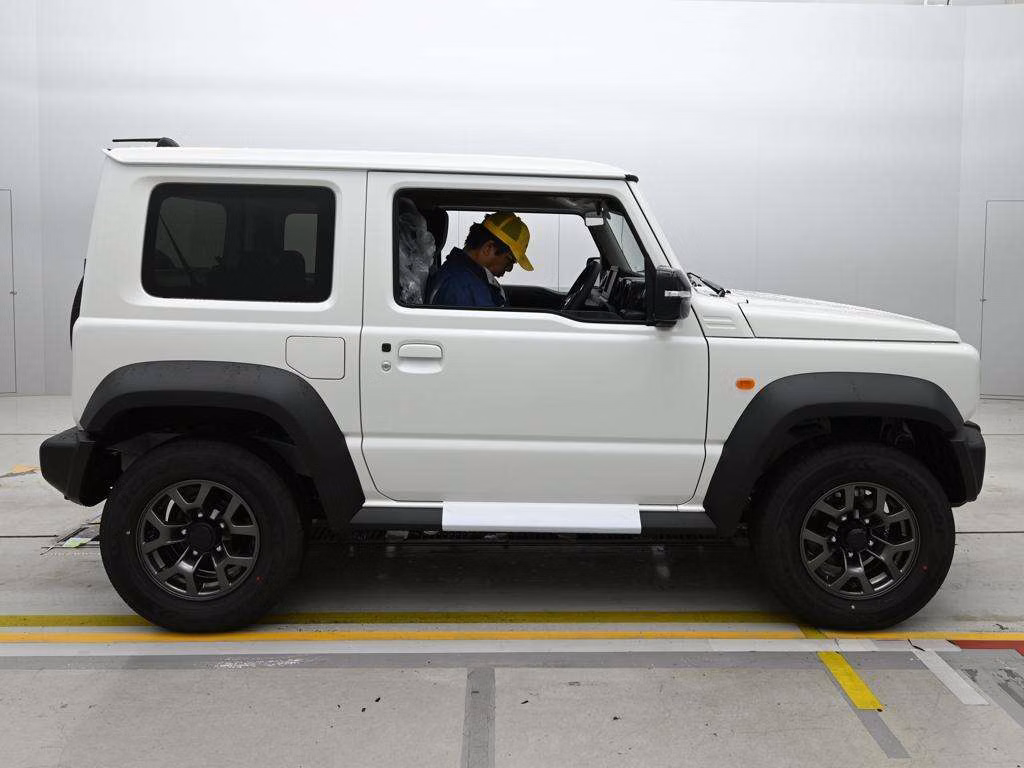 SUZUKI JIMNY SIERRA