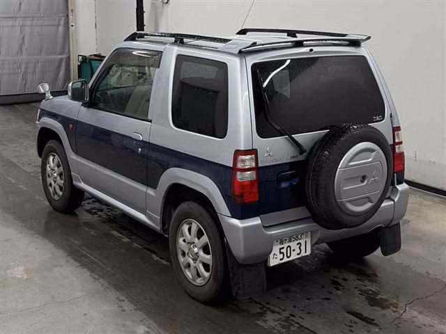 MITSUBISHI PAJERO MINI