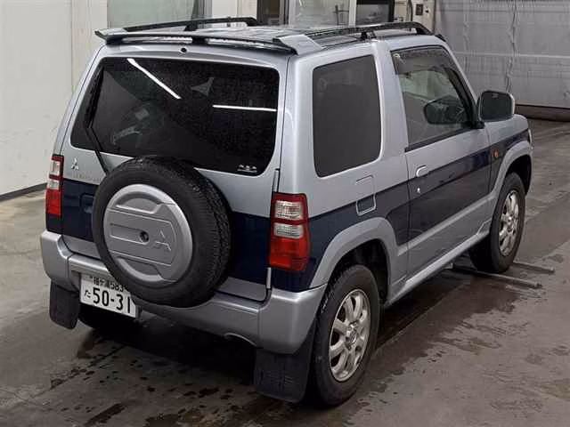 MITSUBISHI PAJERO MINI