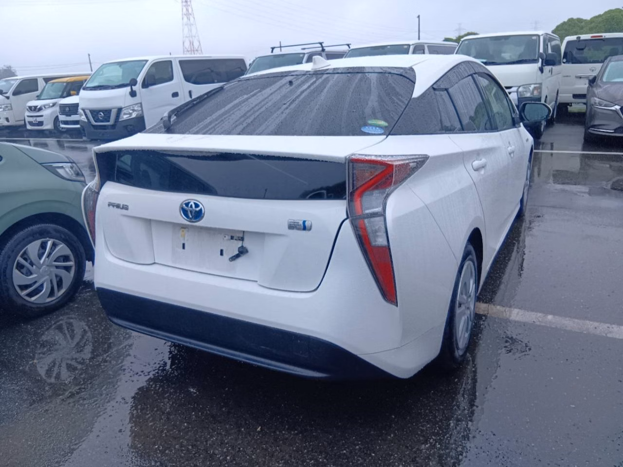 TOYOTA PRIUS