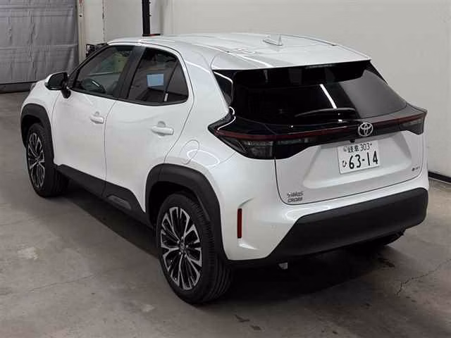 TOYOTA YARIS CROSS