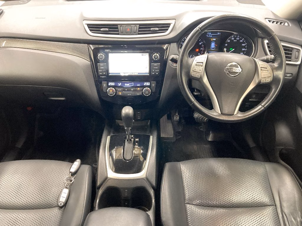 NISSAN X-TRAIL