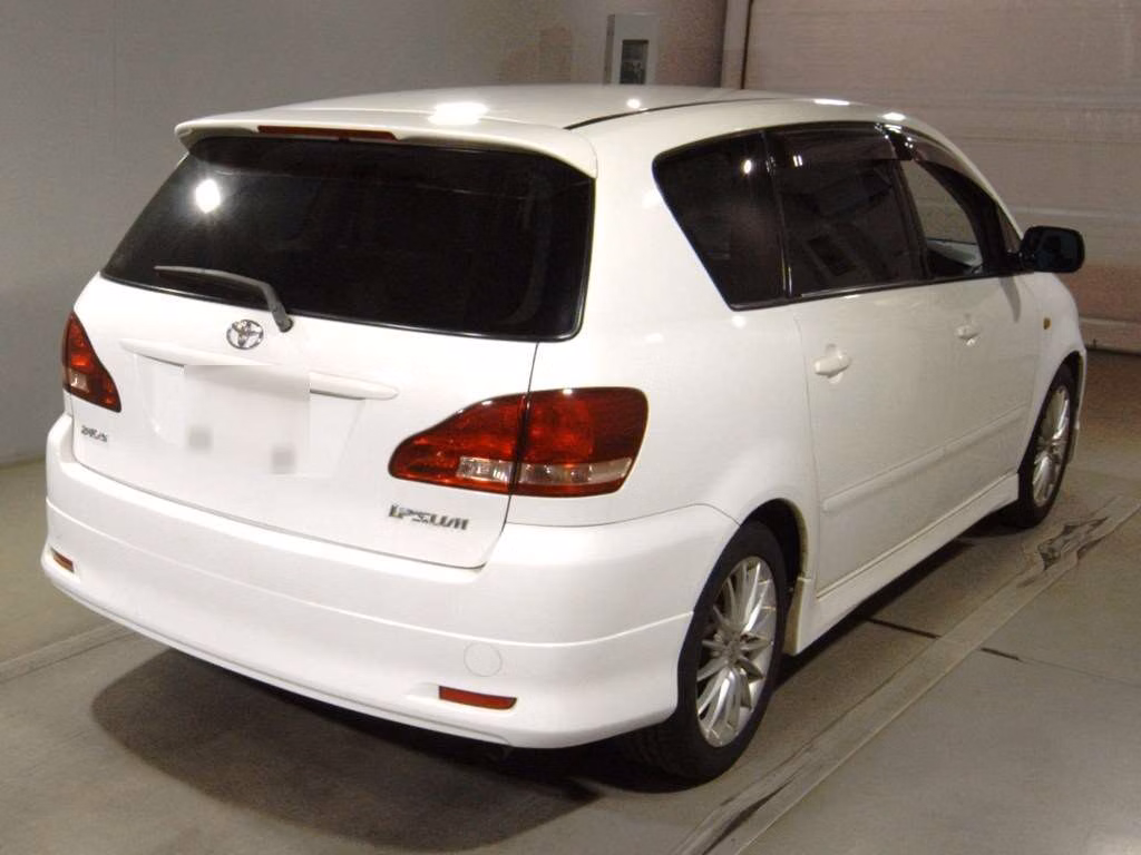 TOYOTA IPSUM