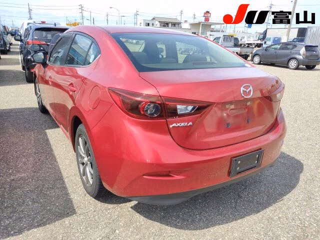 MAZDA AXELA
