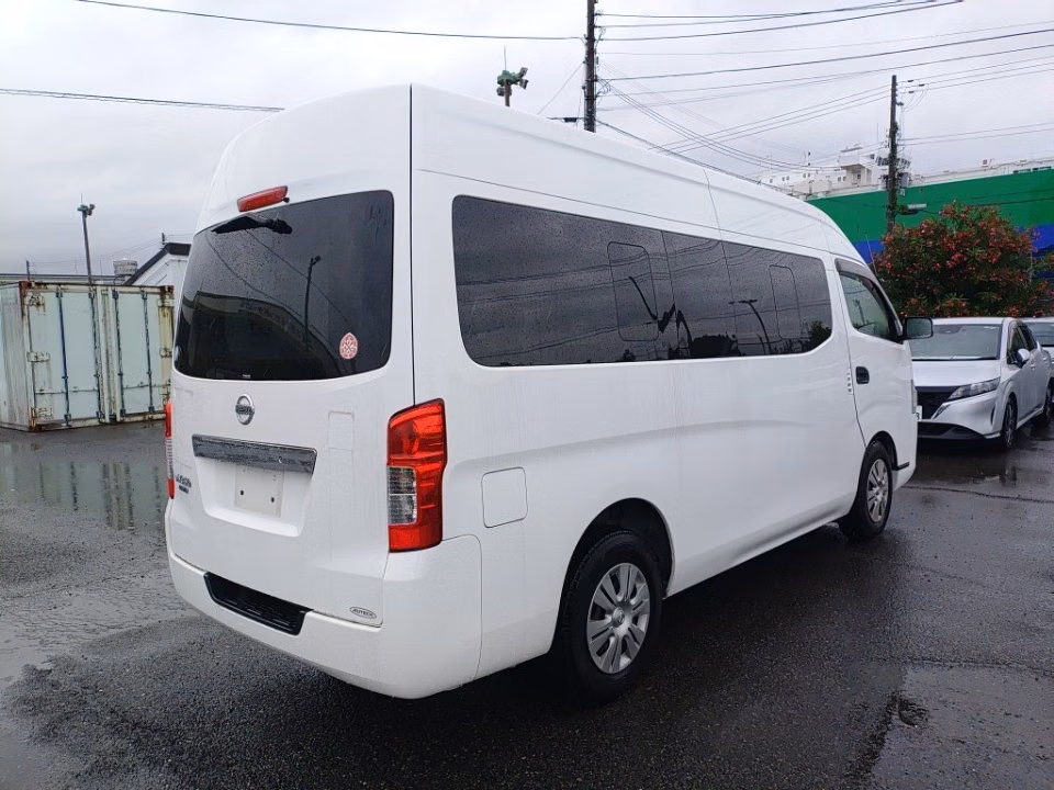 NISSAN NV350 CARAVAN