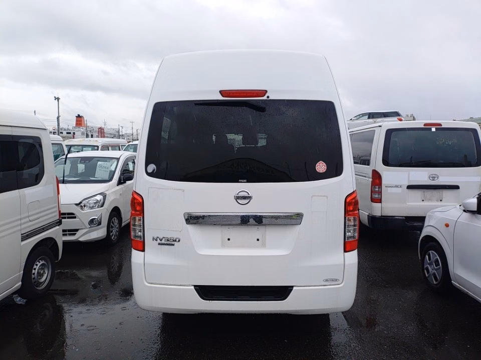 NISSAN NV350 CARAVAN