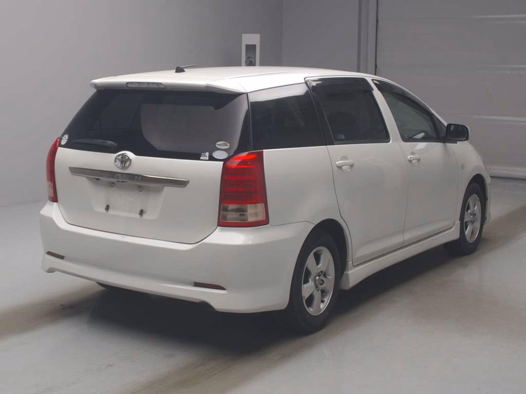 TOYOTA WISH