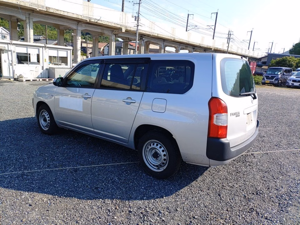 MAZDA FAMILIA