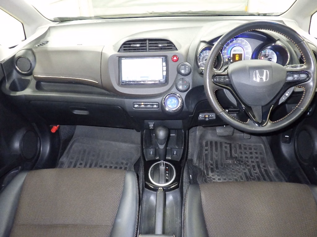 HONDA FIT SHUTTLE