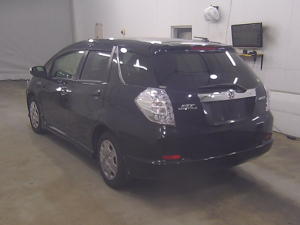 HONDA FIT SHUTTLE