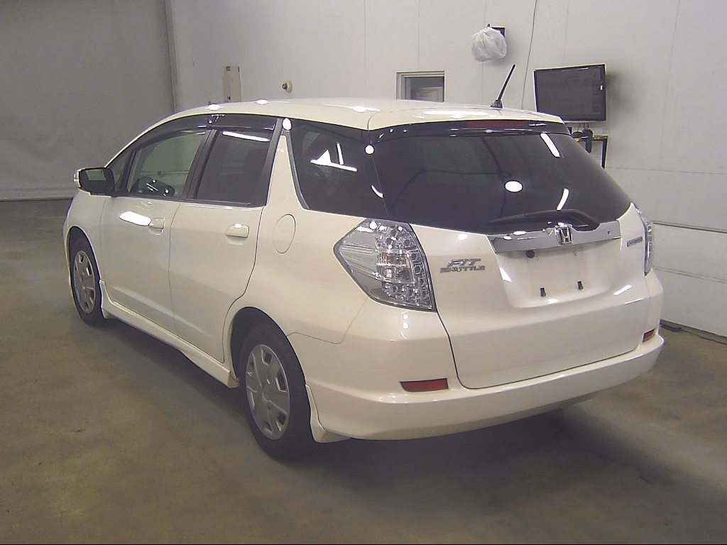 HONDA FIT SHUTTLE